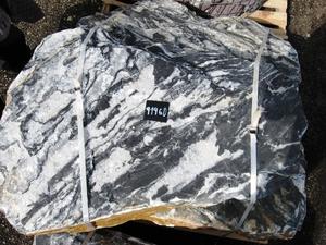 Black Angel solitérny kameň - Dierovaný vápencový solitérny kameň | T - TAKÁCS veľkoobchod