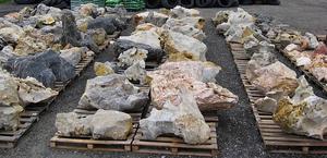 Solitérny kameň - monolitys hmotnosťou od 500 do 999kg - Biely Onyx solitérny kameň | T - TAKÁCS veľkoobchod
