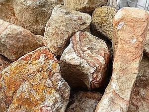 Rainbow lámaný kameň 20 - 40 cm - Serpentinit lámaný kameň 30 - 50 cm | T - TAKÁCS veľkoobchod
