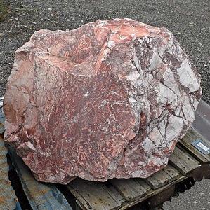 Ružový vápencový solitérny kameň - Stripe Onyx solitérny kameň, výška 80 - 110 cm | T - TAKÁCS veľkoobchod